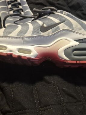 Nike Air Max Trainers After Bite in Gray, White